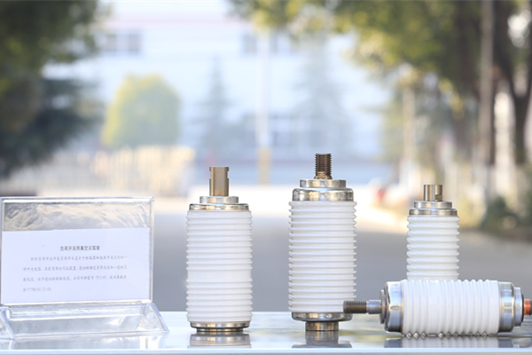 真空開(kāi)關(guān)管接觸點(diǎn)一般采用什么材質(zhì)？